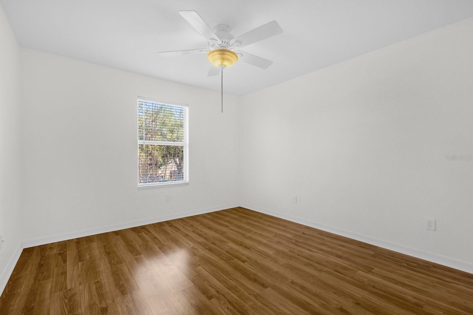 Image 20 of 33 For 5090 122nd Boulevard