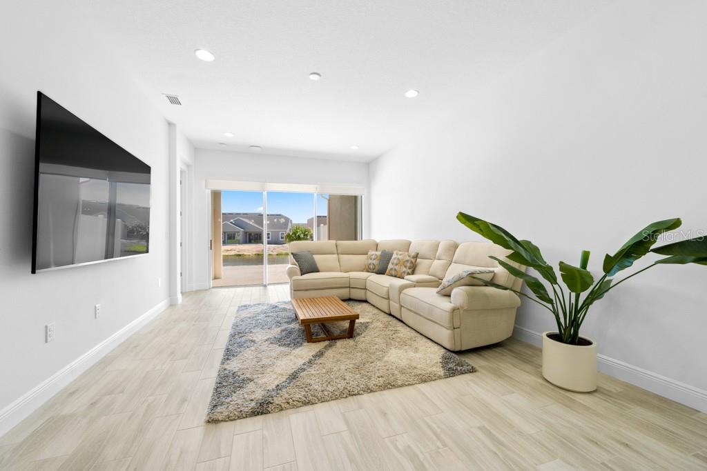 Image 5 of 28 For 8118 Tethys Ct