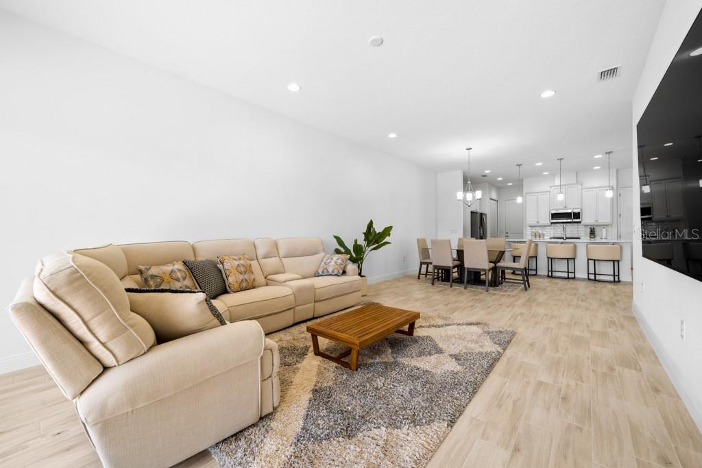 Image 6 of 28 For 8118 Tethys Ct