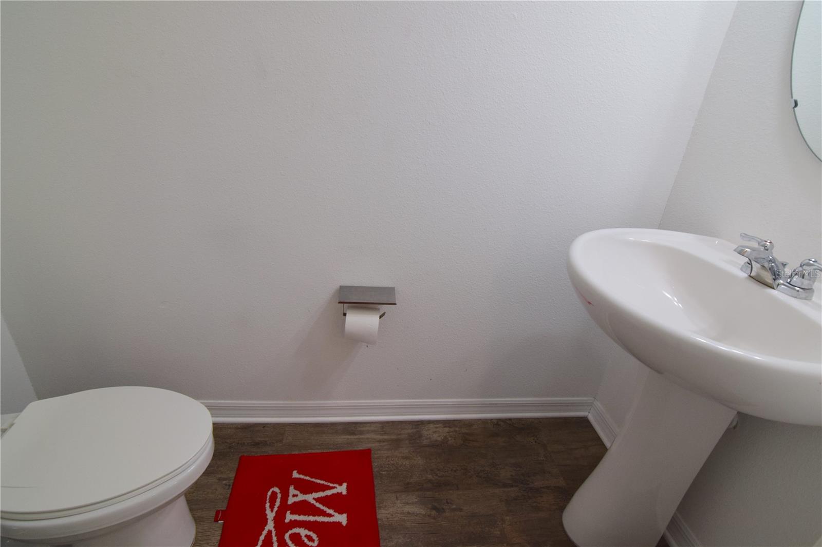 Image 10 of 22 For 855 Grandin Street