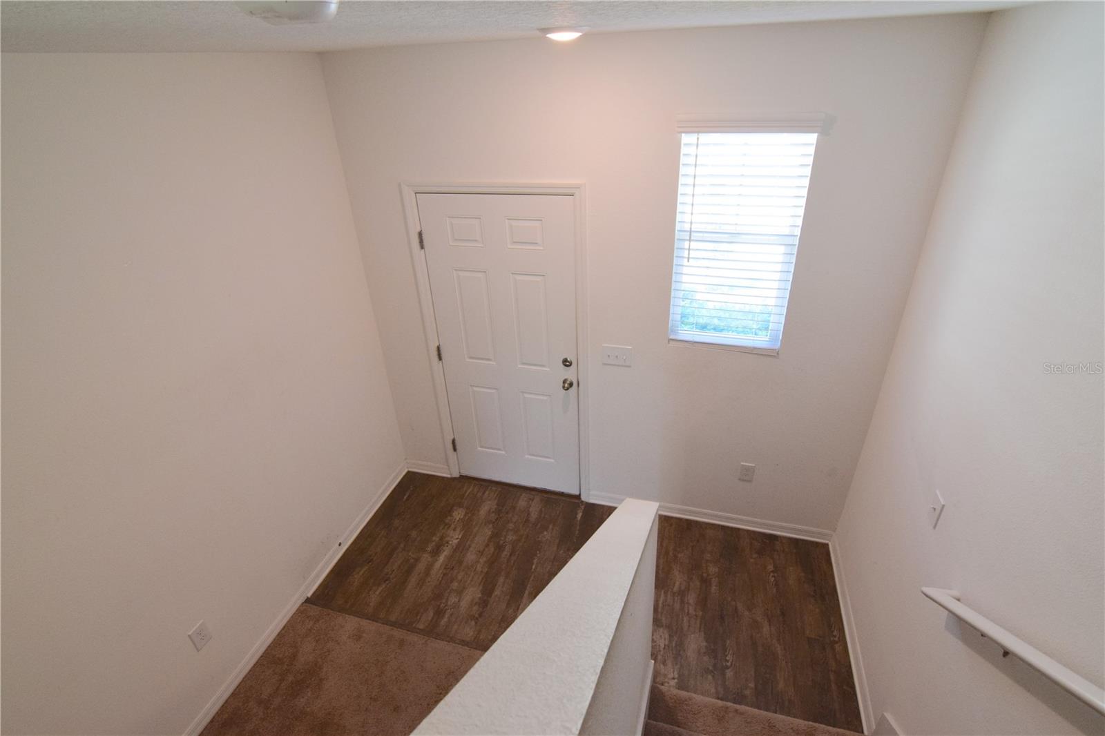 Image 11 of 22 For 855 Grandin Street