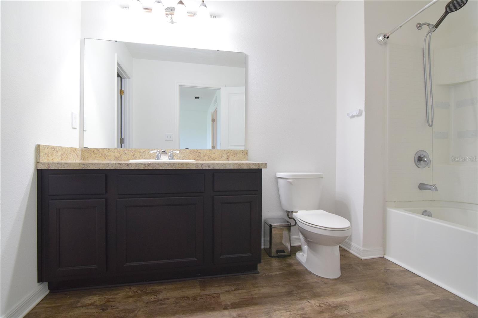 Image 15 of 22 For 855 Grandin Street