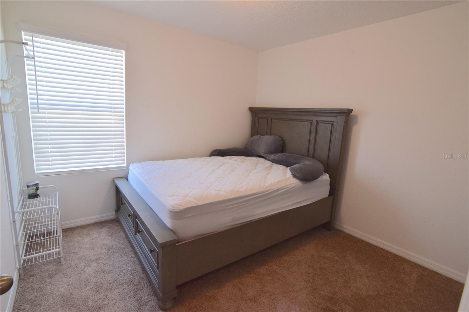 Image 16 of 22 For 855 Grandin Street