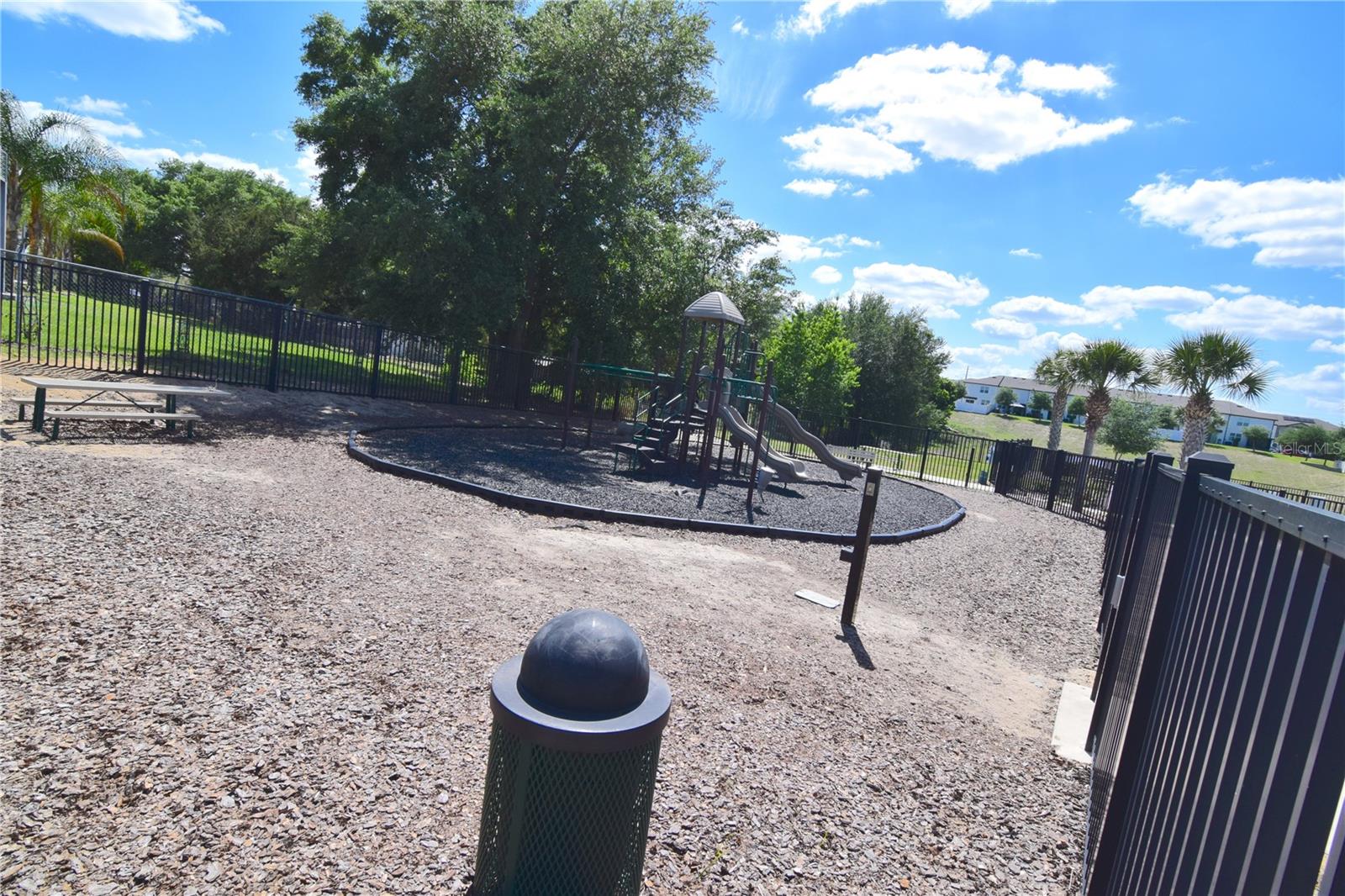 Image 22 of 22 For 855 Grandin Street