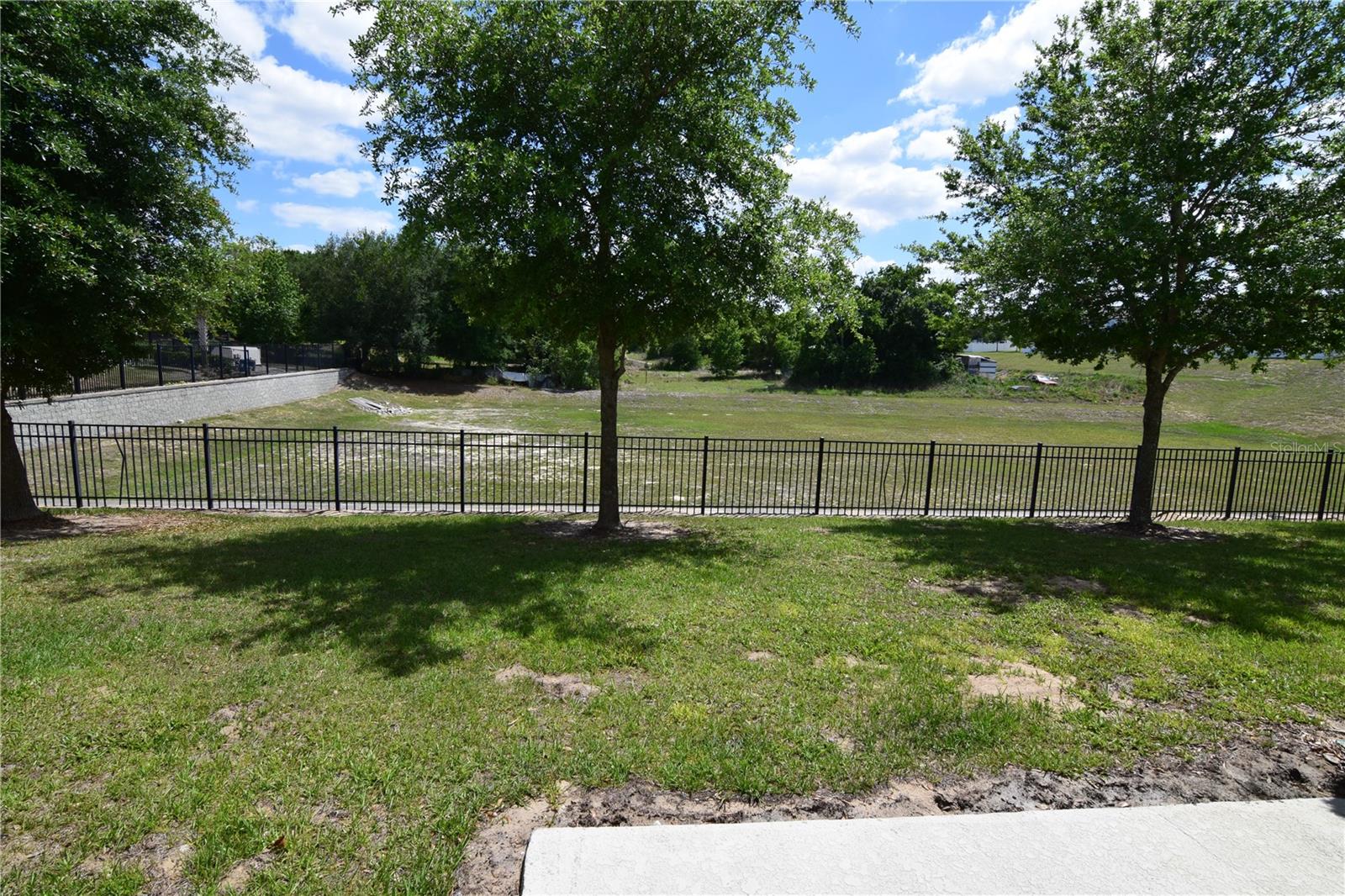 Image 9 of 22 For 855 Grandin Street