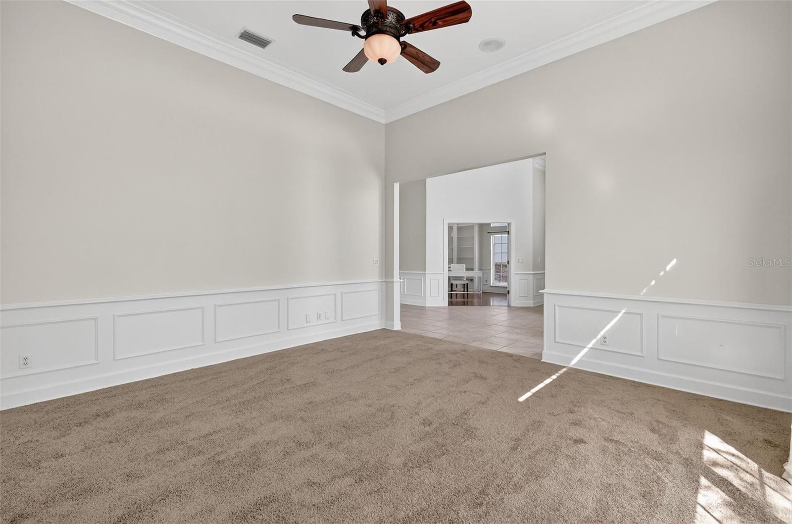 Image 11 of 61 For 1741 Edgewater Drive