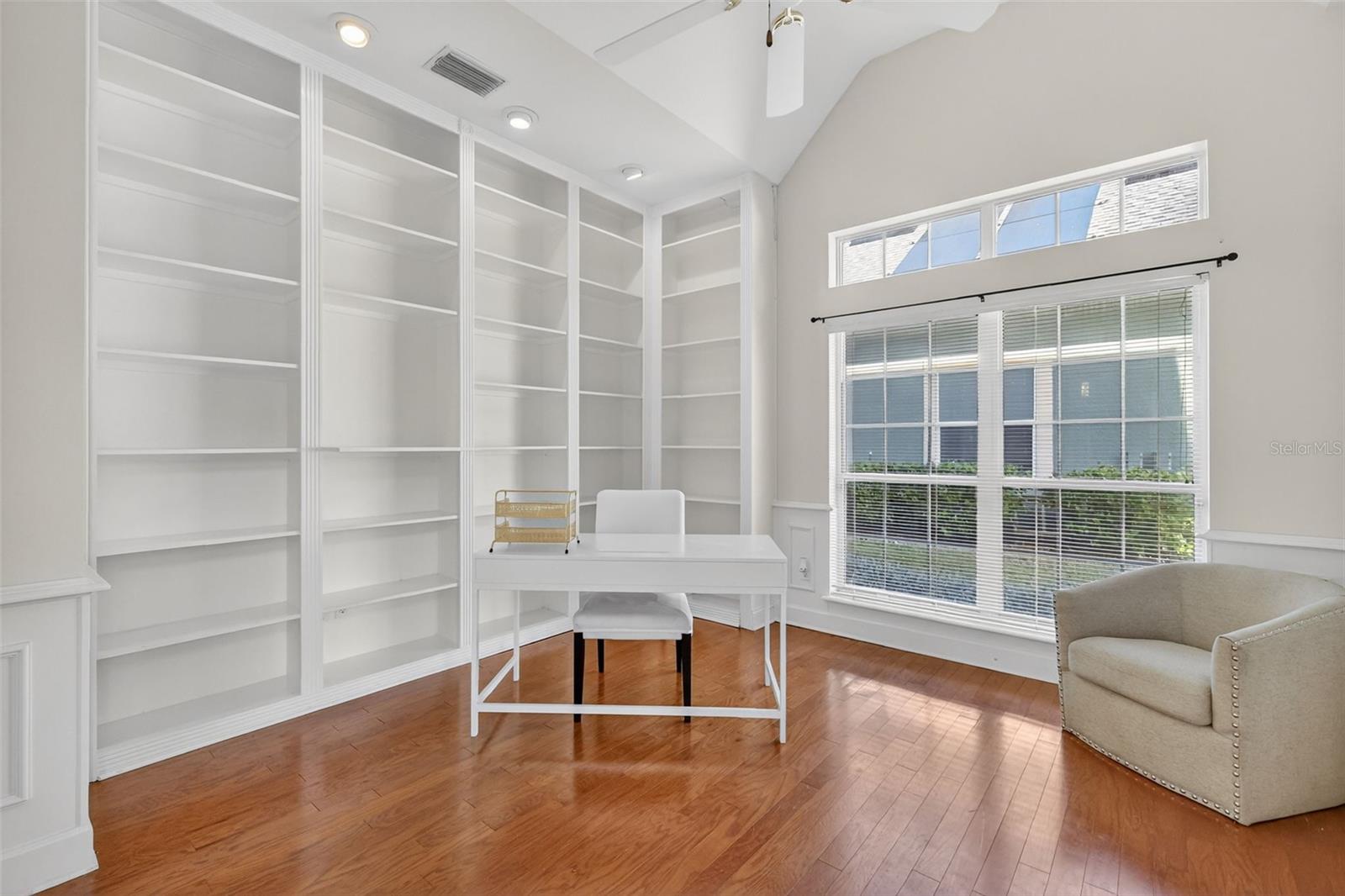 Image 12 of 61 For 1741 Edgewater Drive