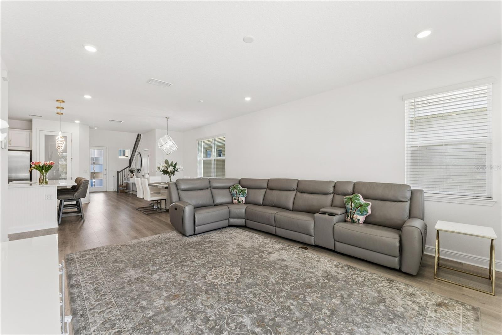 Image 14 of 37 For 1952 Sunshine Peak Drive