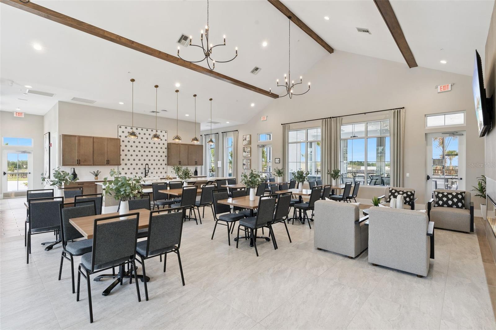 Image 34 of 37 For 1952 Sunshine Peak Drive