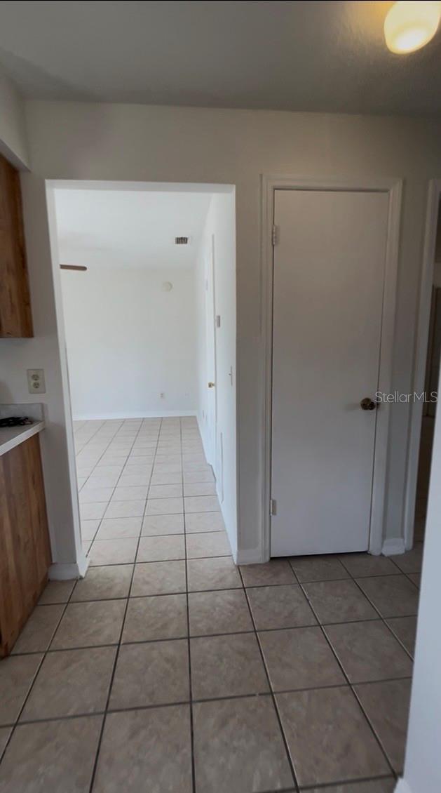 Image 8 of 20 For 945 Bryan Court