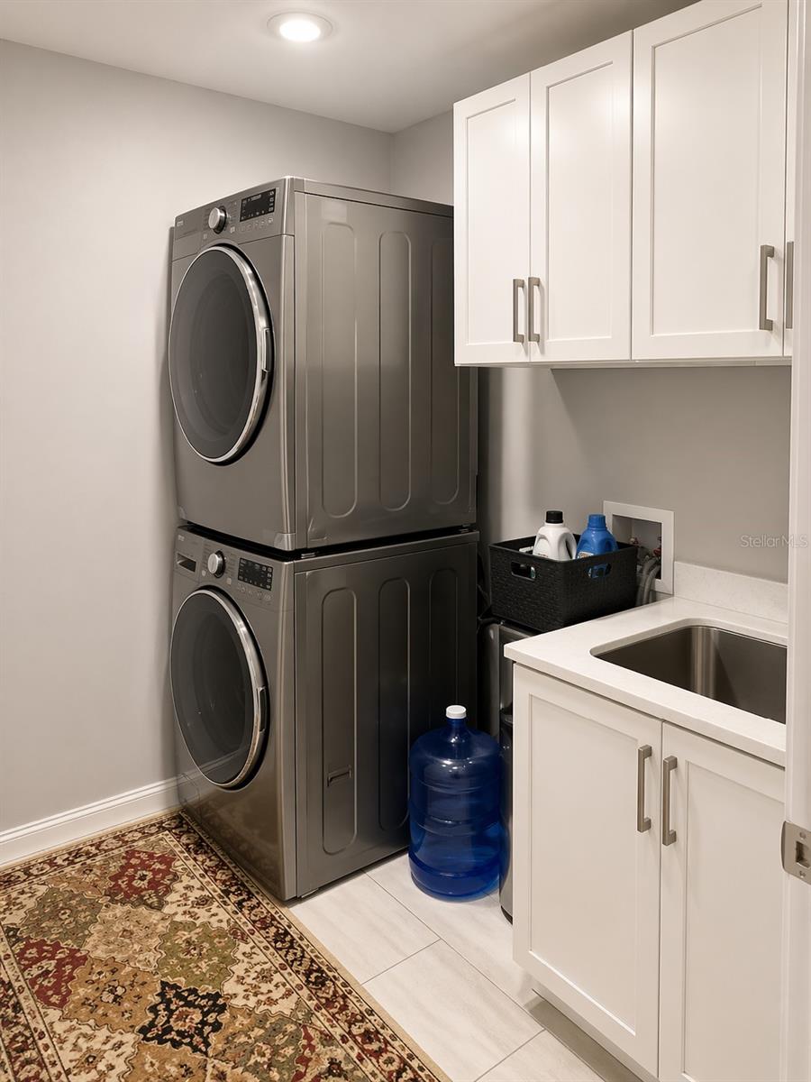 Image 17 of 20 For 2123 6th Avenue