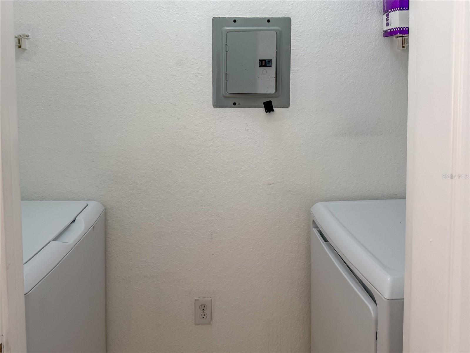 Image 14 of 30 For 3707 Conroy Road 1731