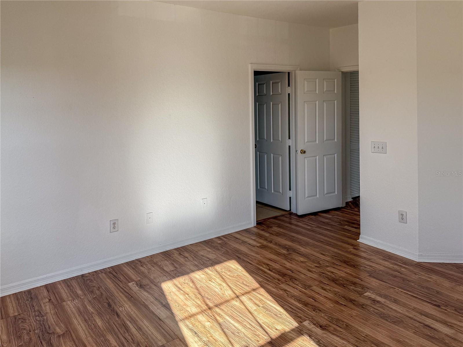 Image 17 of 30 For 3707 Conroy Road 1731