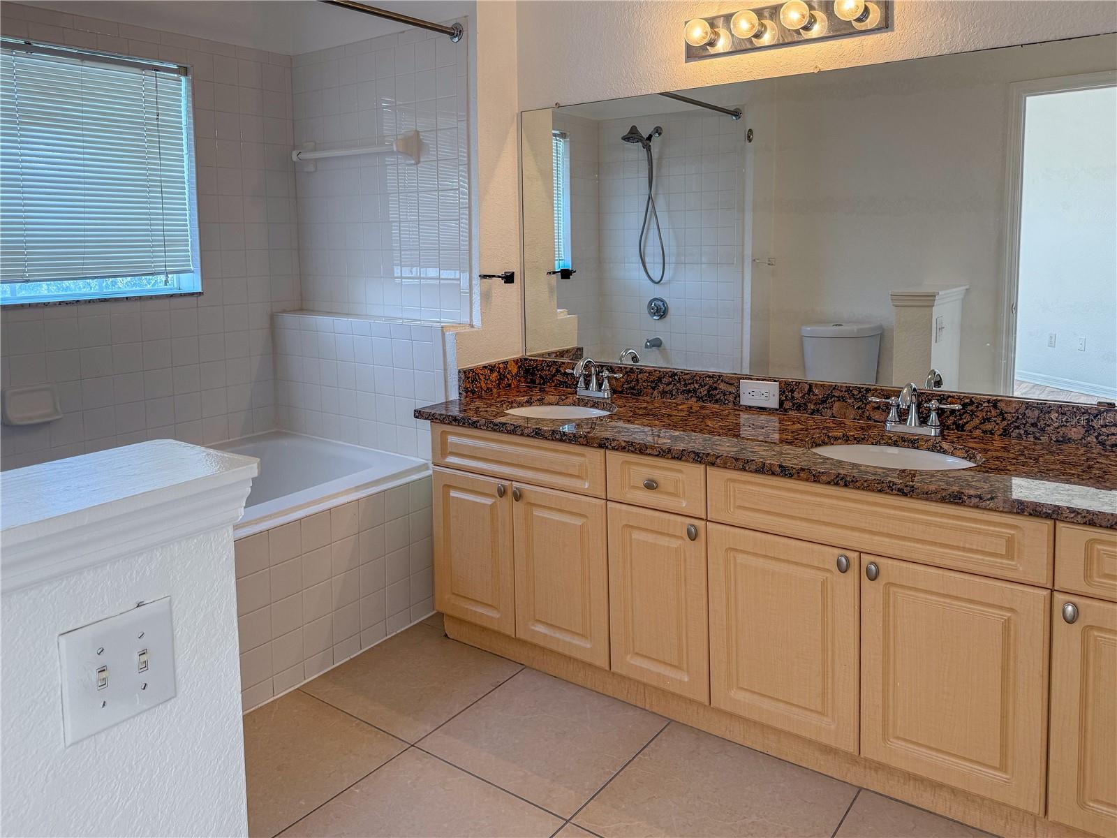 Image 18 of 30 For 3707 Conroy Road 1731