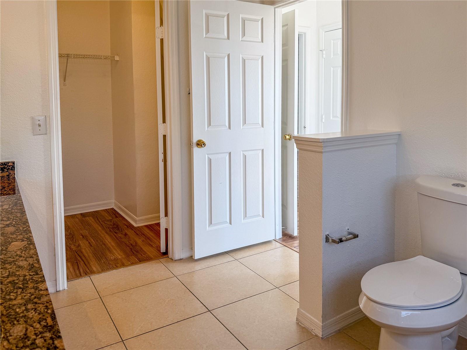 Image 20 of 30 For 3707 Conroy Road 1731