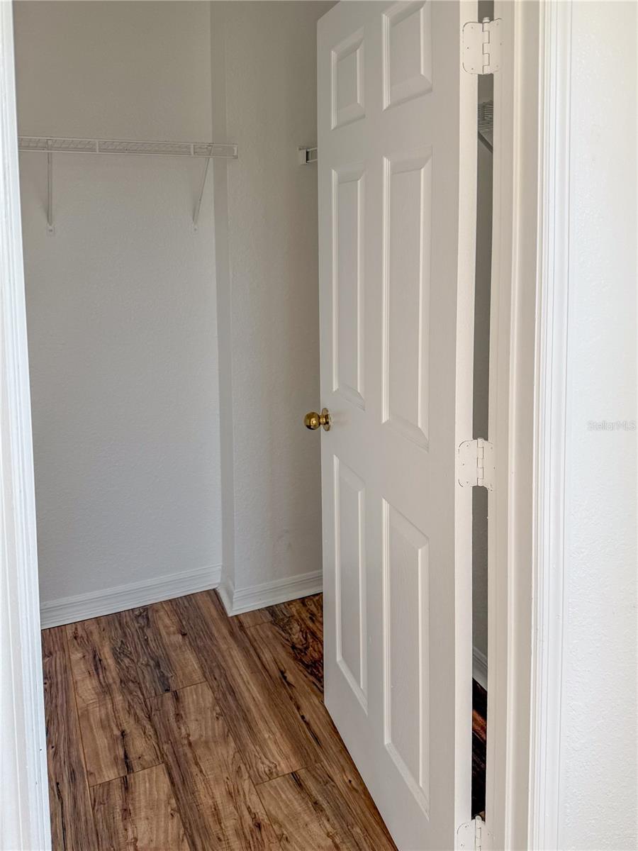 Image 9 of 30 For 3707 Conroy Road 1731