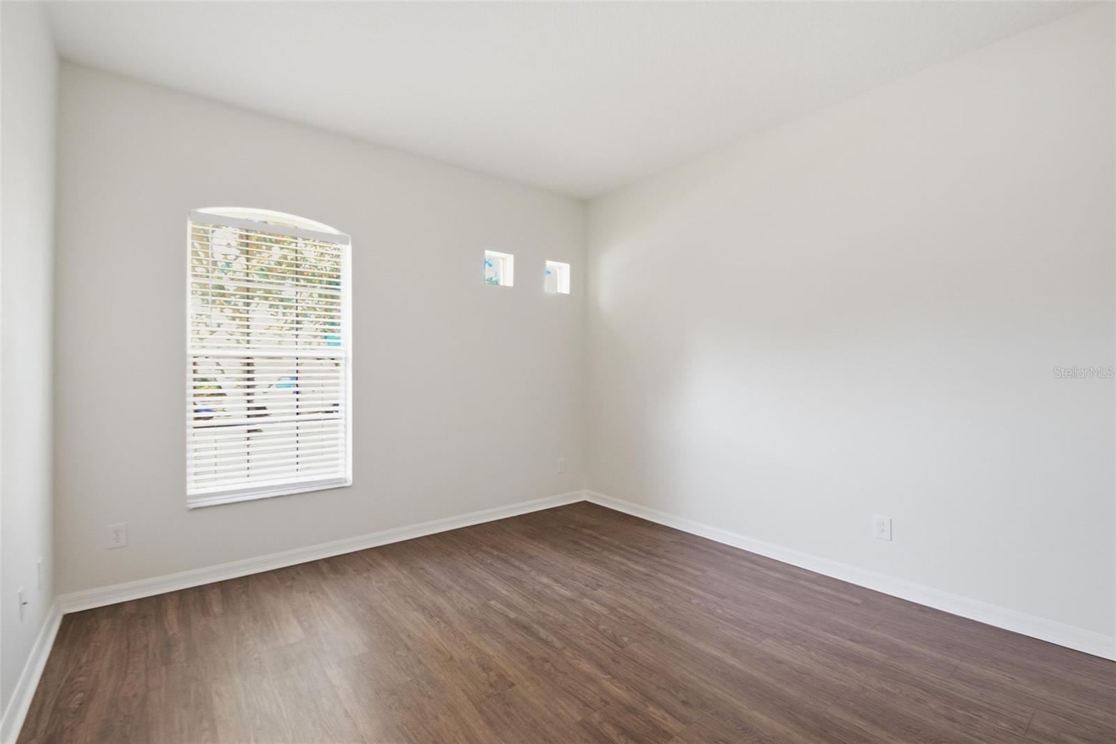 Image 27 of 58 For 437 Dunaway Drive