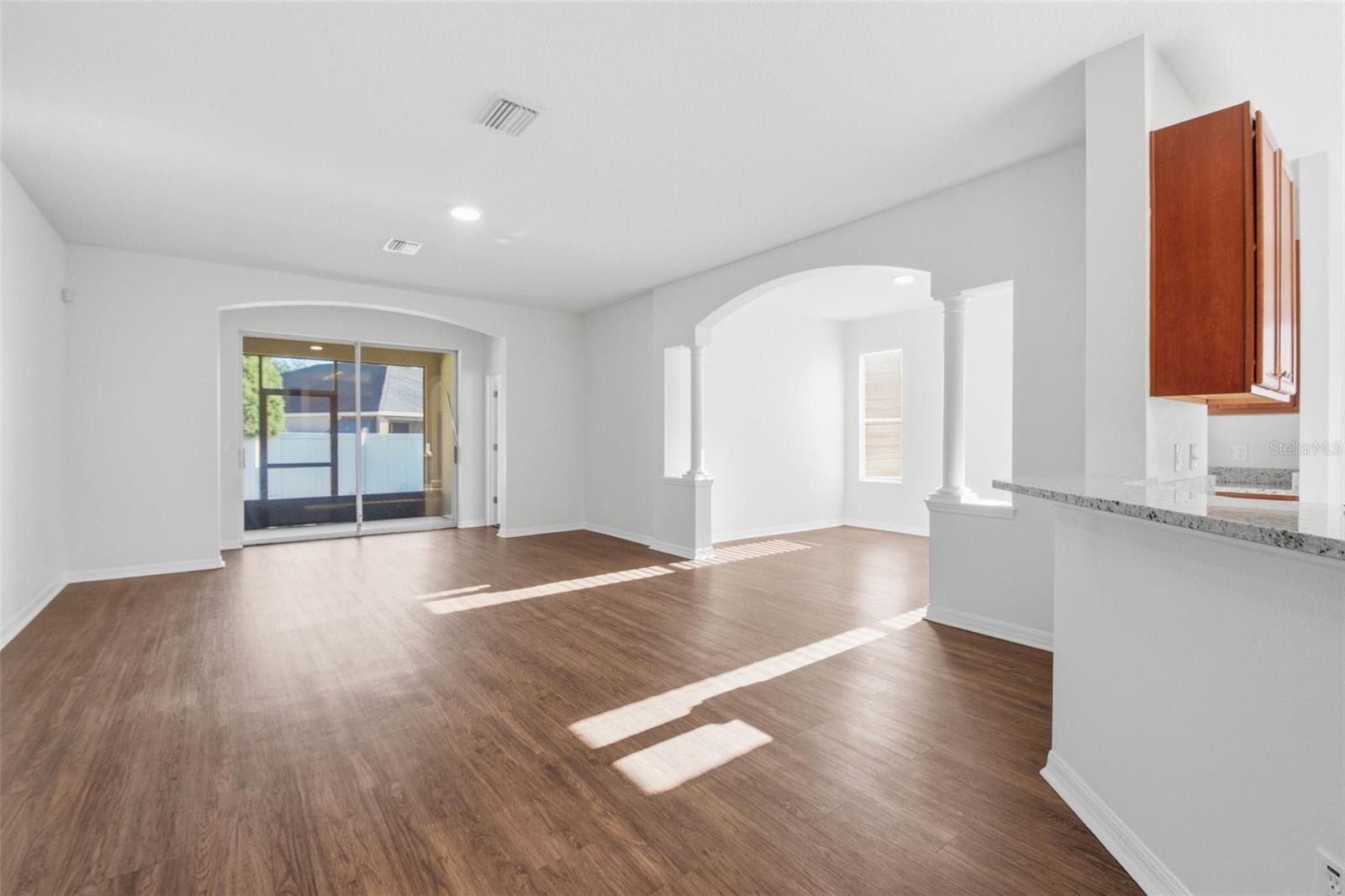 Image 7 of 58 For 437 Dunaway Drive