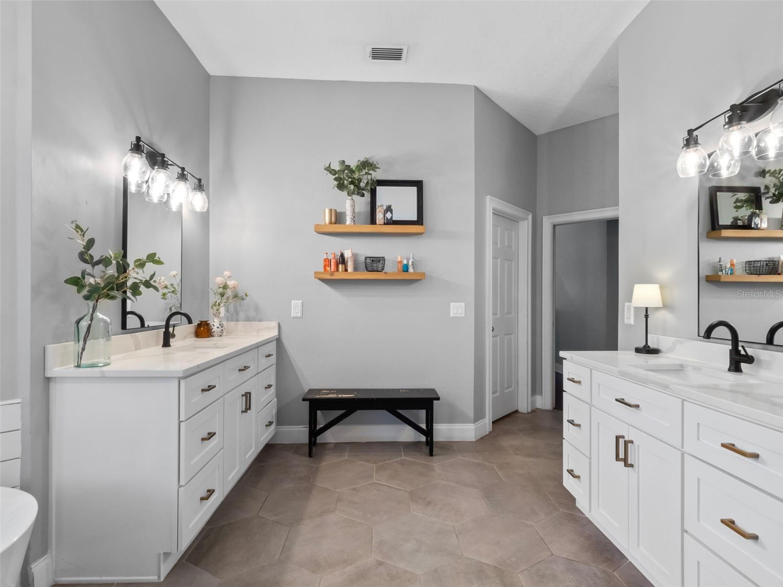 Image 19 of 45 For 2219 Ridgewind Way