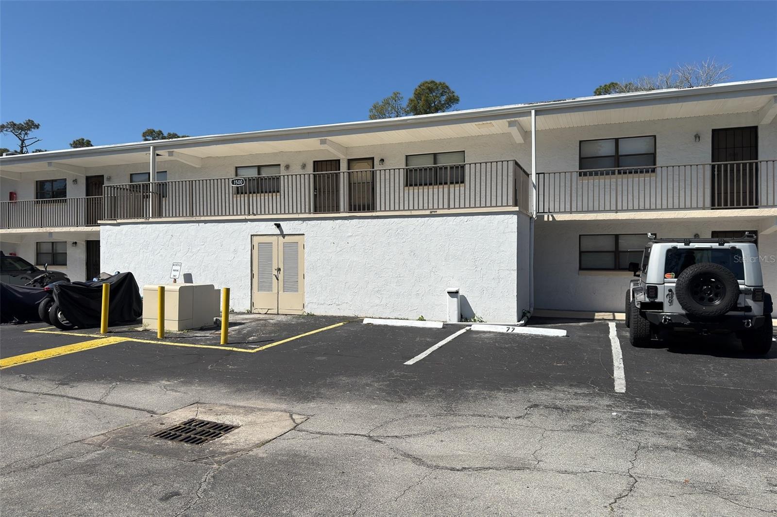 Listing photo id 0 for 1500 Virginia Avenue 209