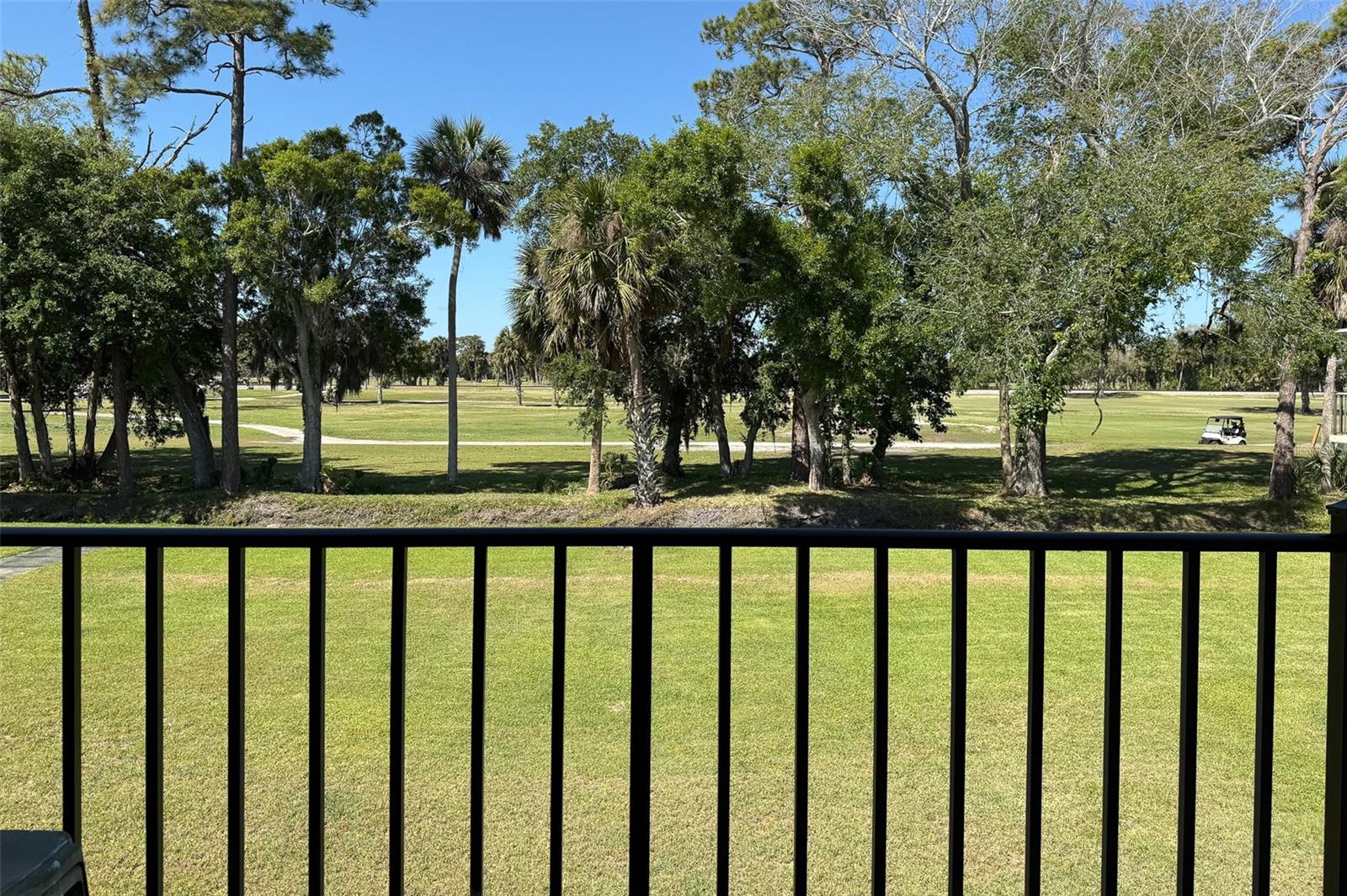 Listing photo id 5 for 1500 Virginia Avenue 209