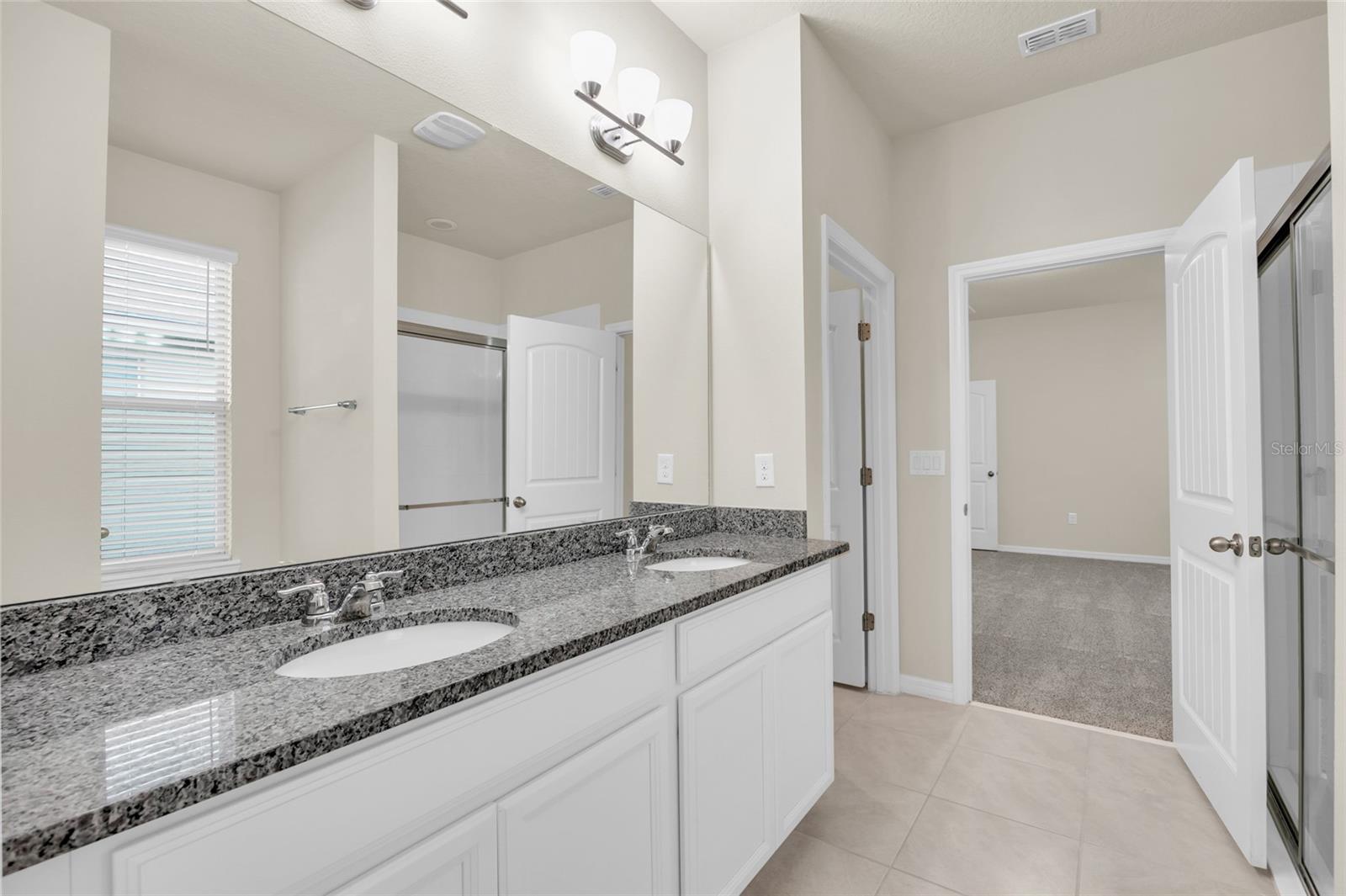 Image 13 of 37 For 16749 Harper Cove Drive