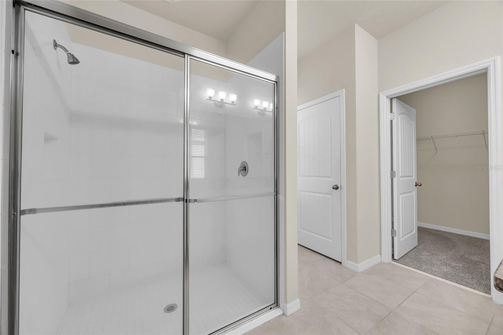 Image 14 of 37 For 16749 Harper Cove Drive