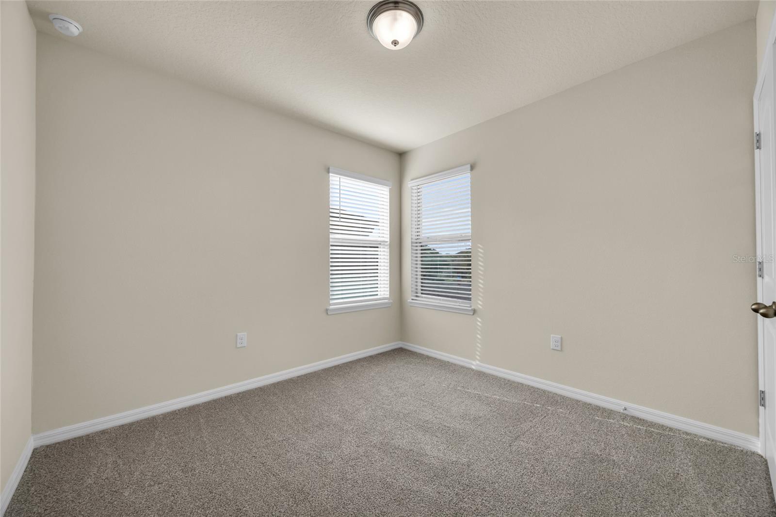 Image 18 of 37 For 16749 Harper Cove Drive