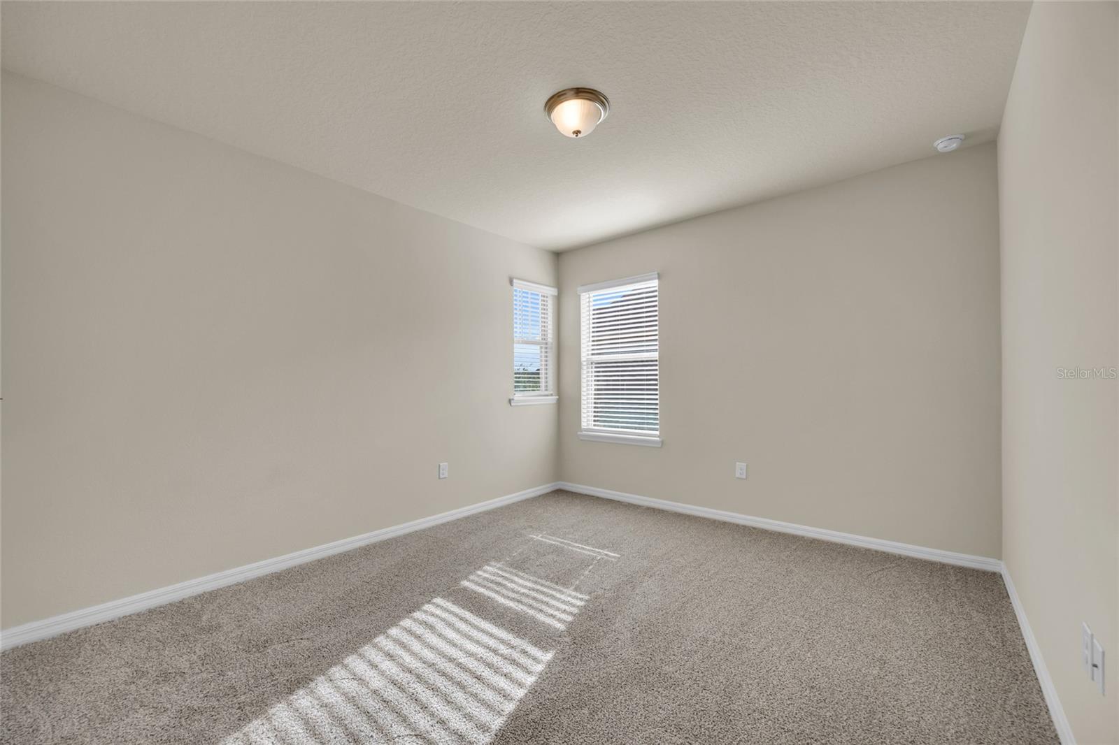 Image 20 of 37 For 16749 Harper Cove Drive