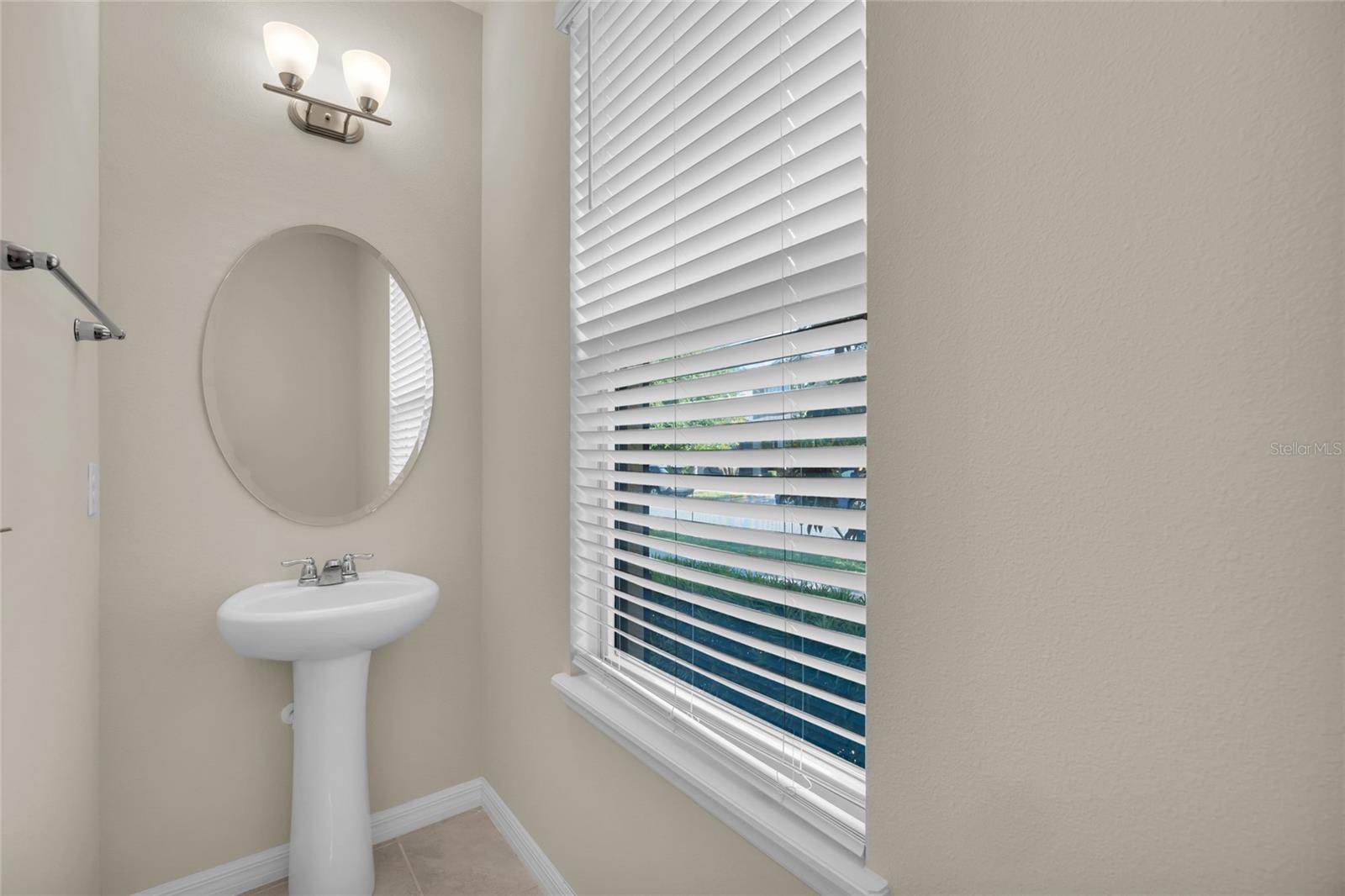 Image 21 of 37 For 16749 Harper Cove Drive