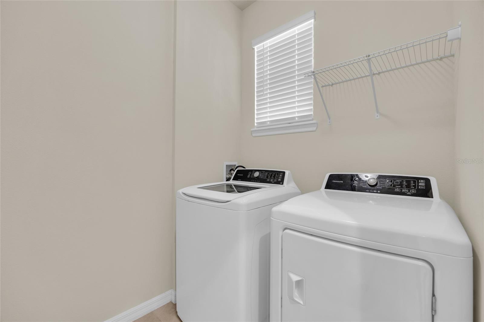 Image 22 of 37 For 16749 Harper Cove Drive