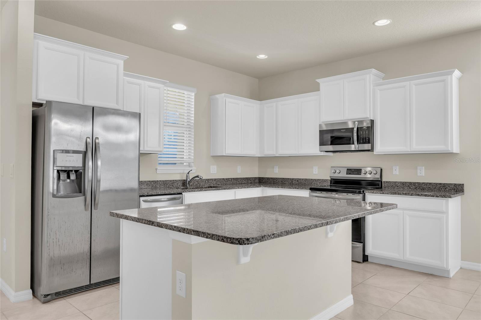 Image 6 of 37 For 16749 Harper Cove Drive