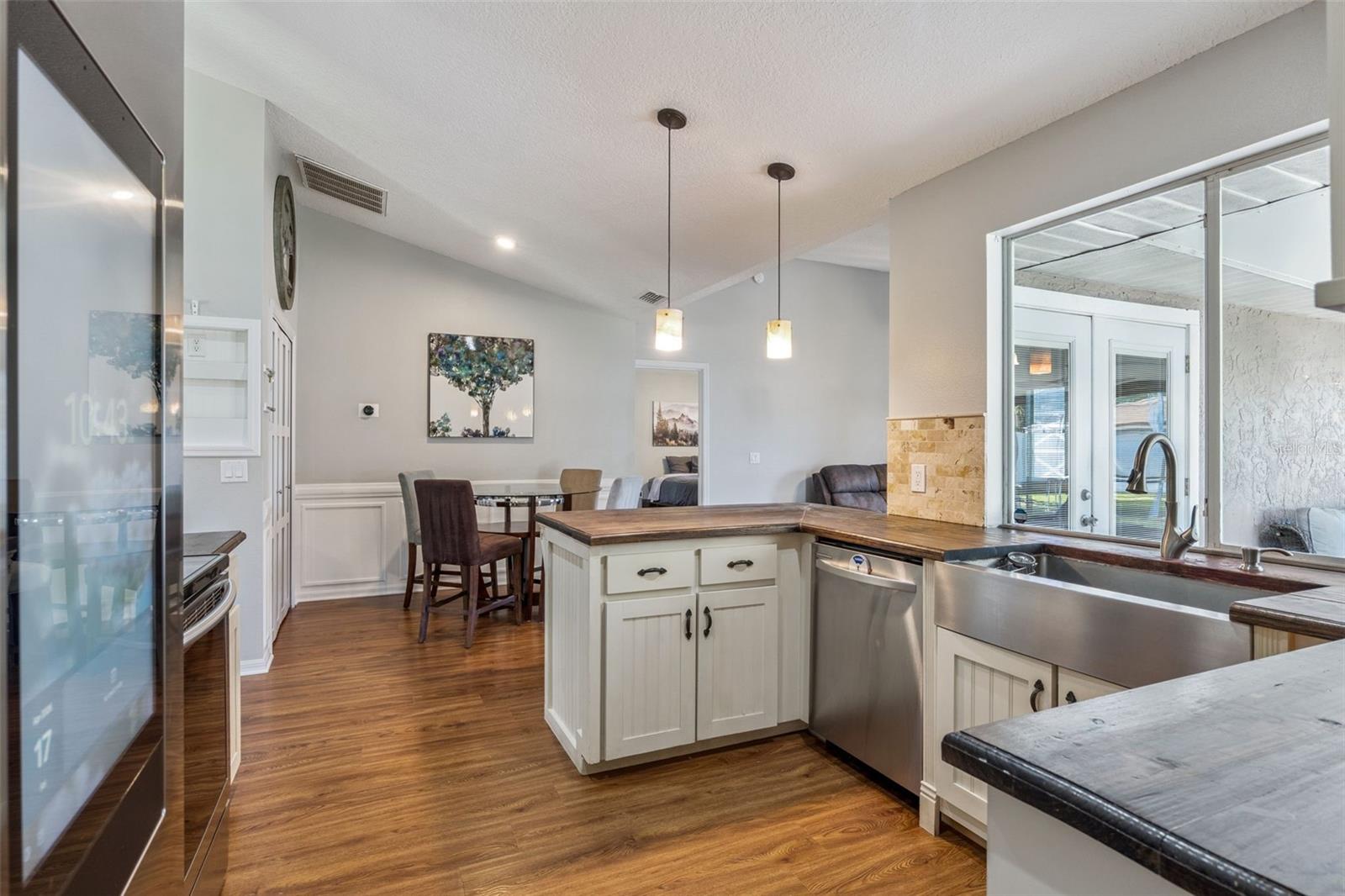 Image 10 of 28 For 1321 Fawn Avenue