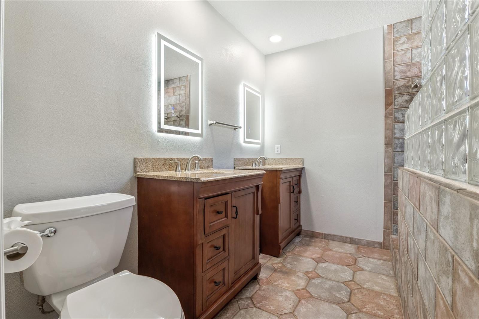 Image 17 of 28 For 1321 Fawn Avenue