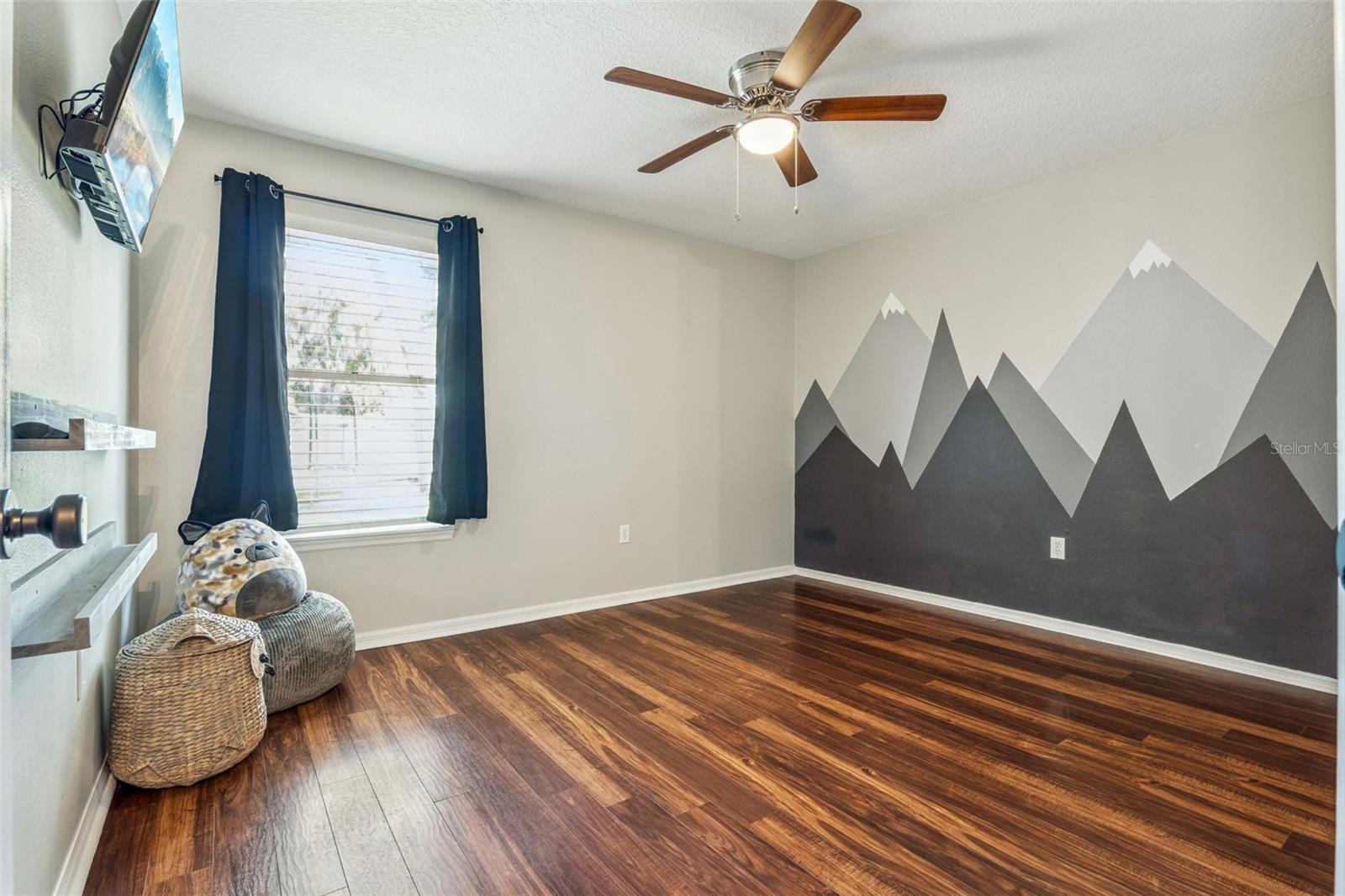 Image 21 of 28 For 1321 Fawn Avenue