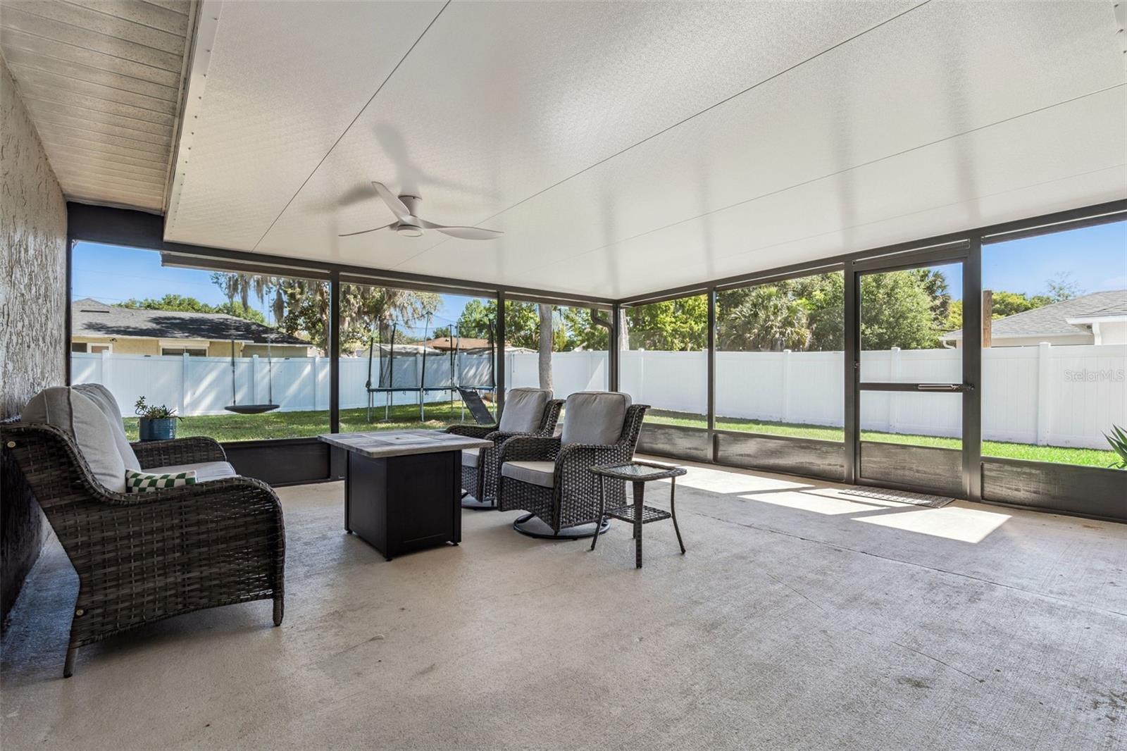 Image 24 of 28 For 1321 Fawn Avenue