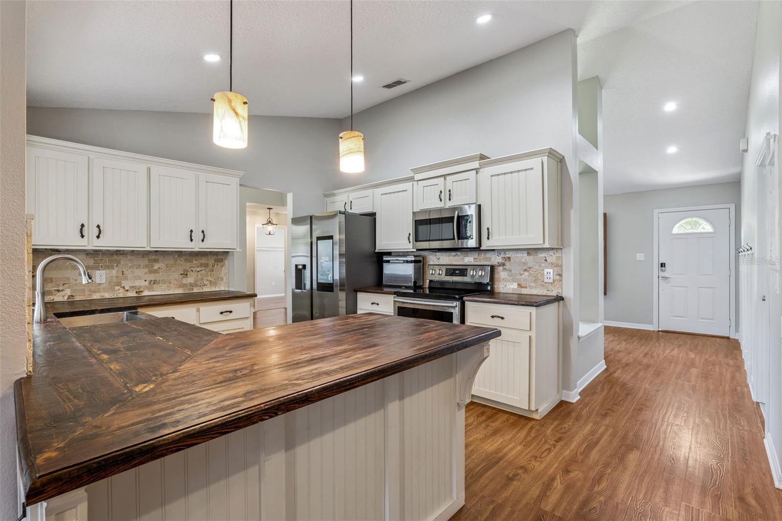 Image 9 of 28 For 1321 Fawn Avenue