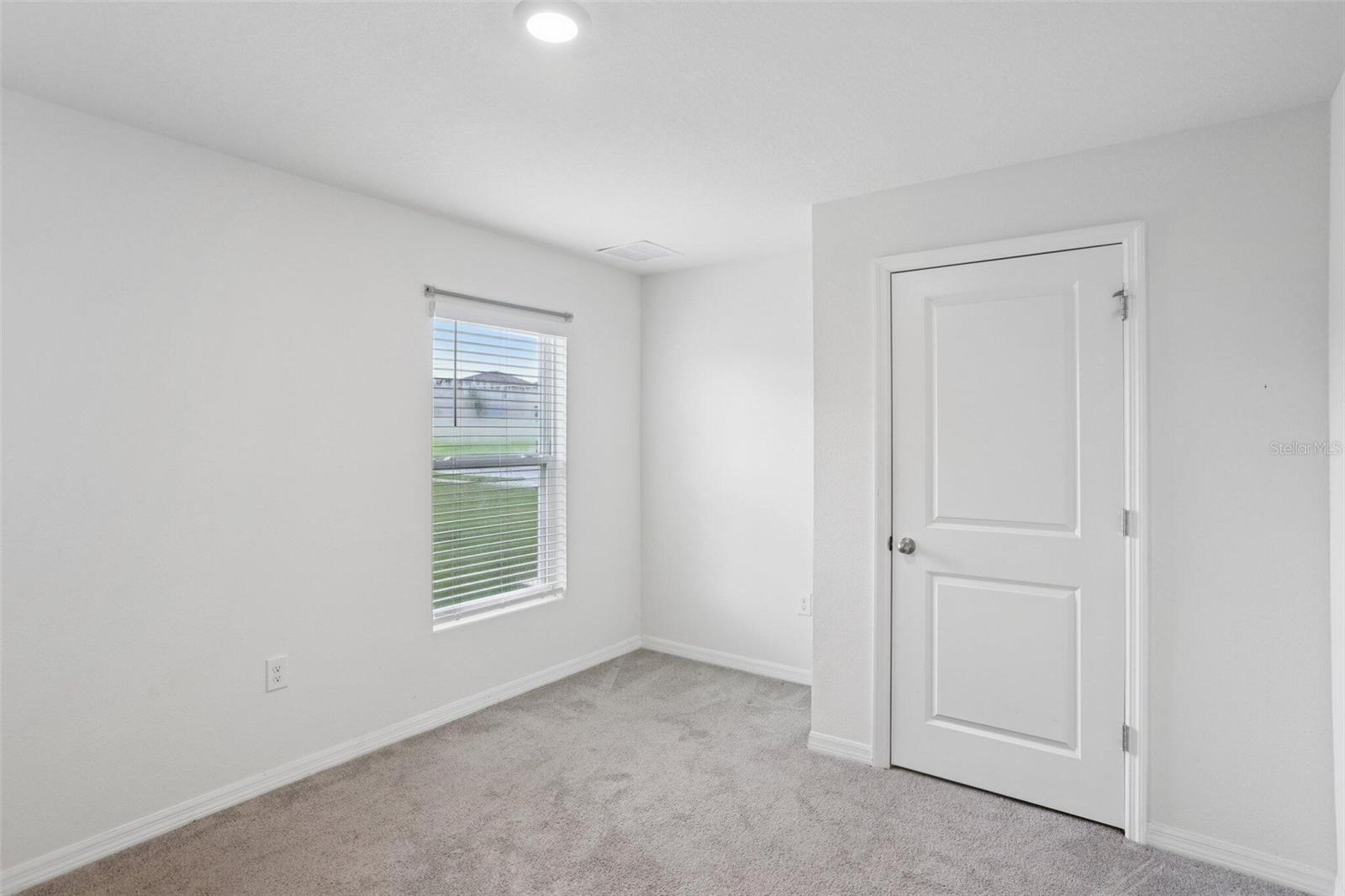 Image 17 of 44 For 7530 Broad Pointe Drive