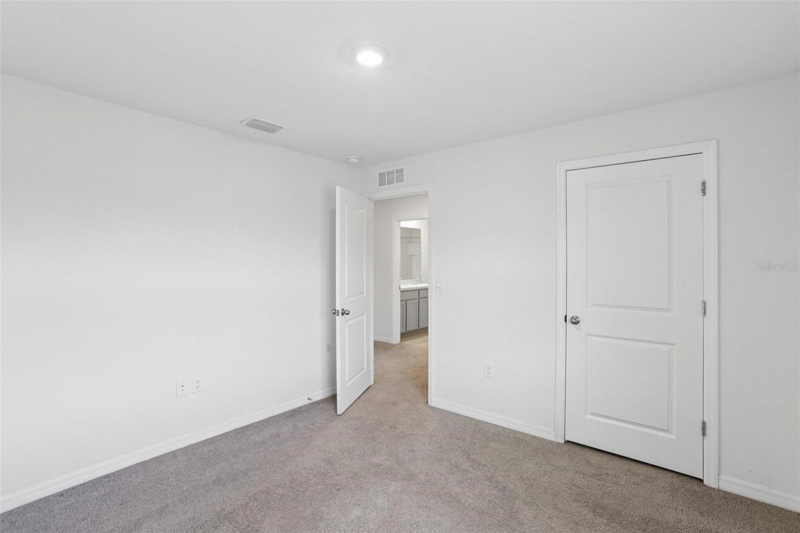 Image 29 of 44 For 7530 Broad Pointe Drive