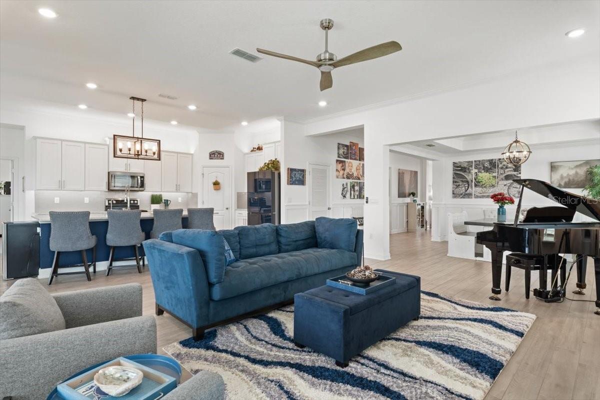 Image 18 of 81 For 105 Gypsum Place