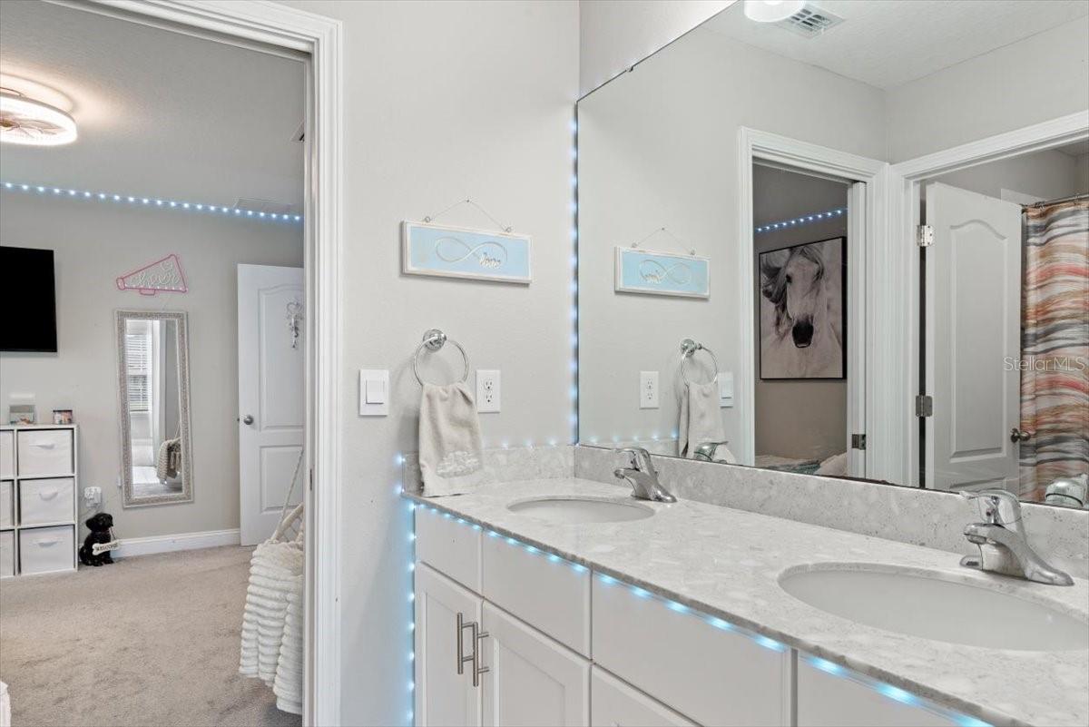 Image 34 of 81 For 105 Gypsum Place