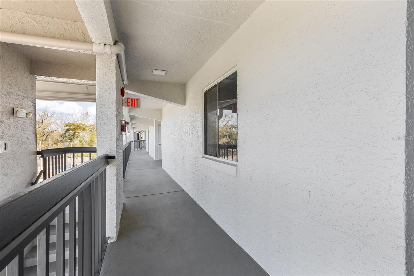 Image 2 of 41 For 1064 Lotus Parkway 941