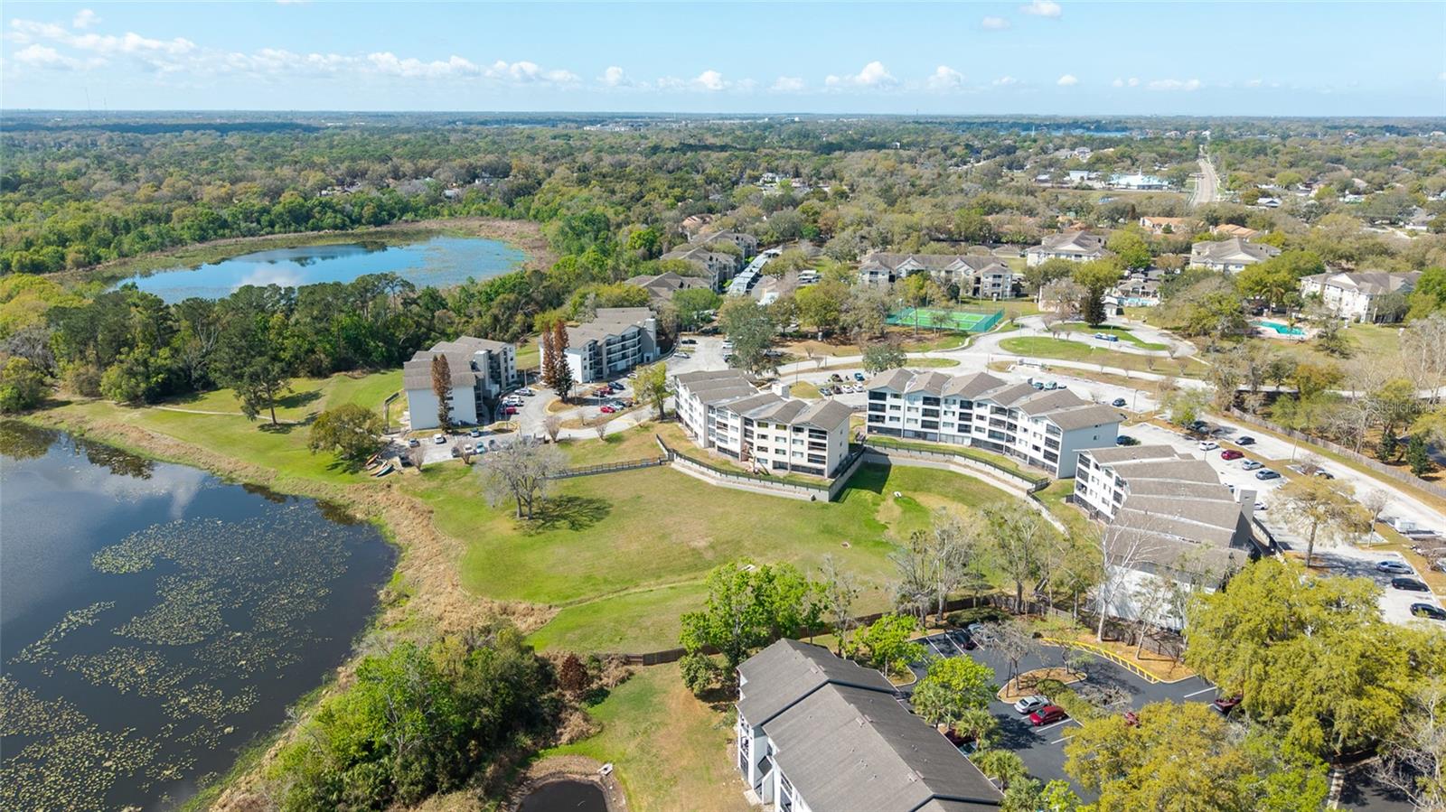 Image 40 of 41 For 1064 Lotus Parkway 941