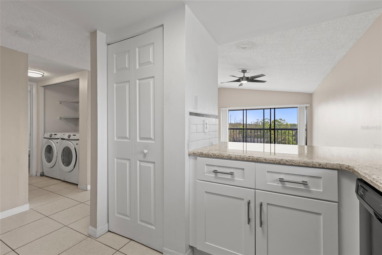 Image 7 of 41 For 1064 Lotus Parkway 941