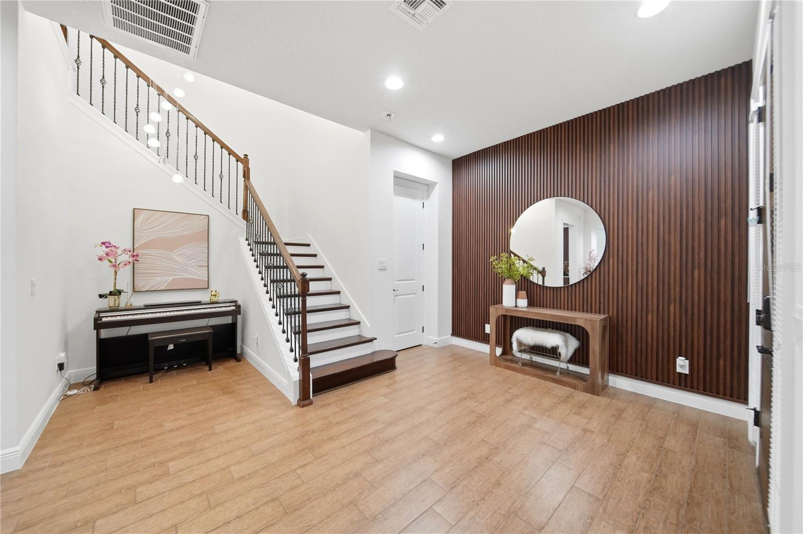 Image 5 of 47 For 6379 Swanson Street