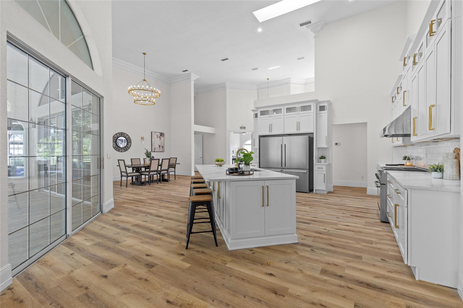 Image 21 of 60 For 6943 12th Circle