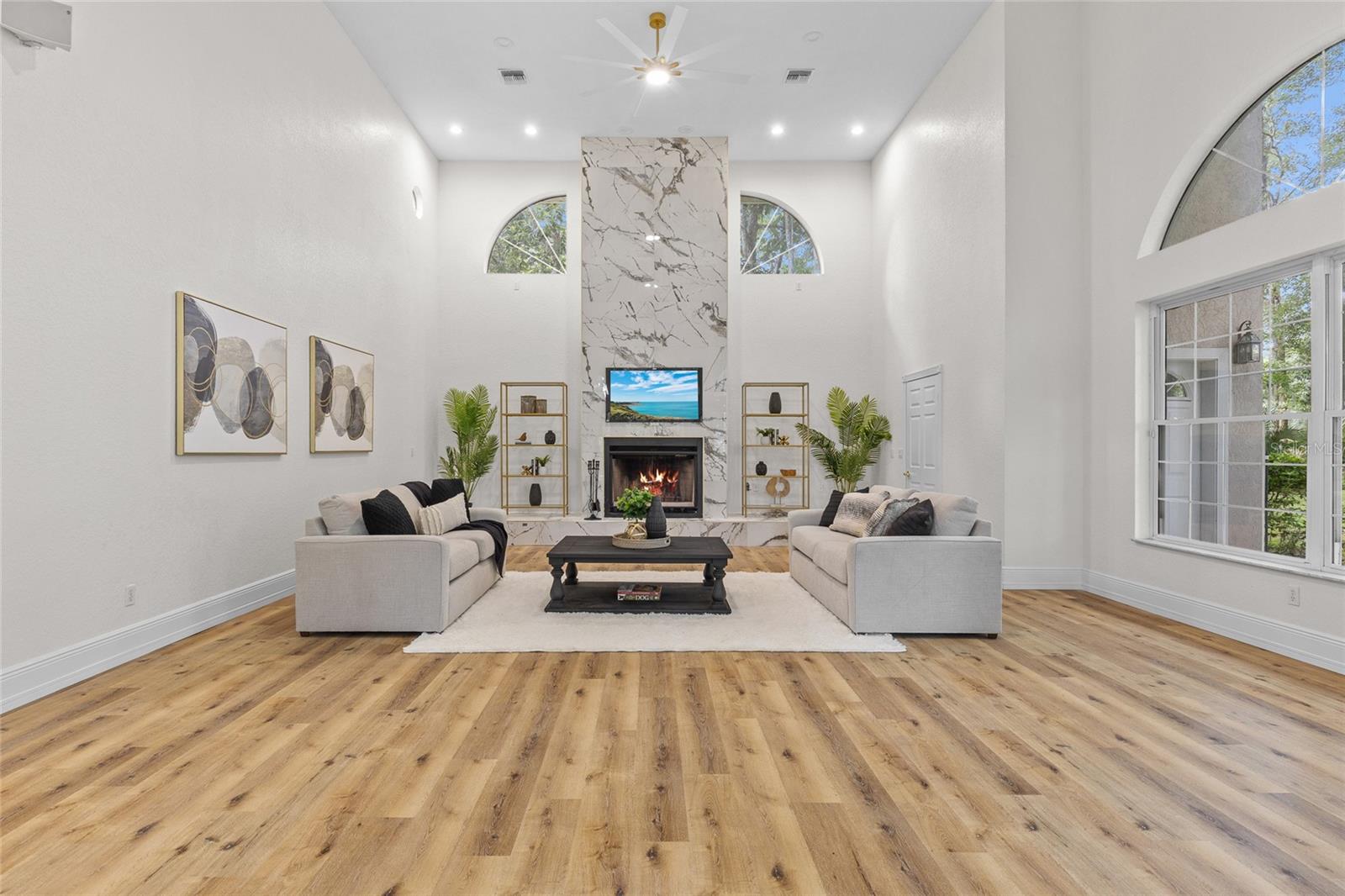 Image 23 of 60 For 6943 12th Circle