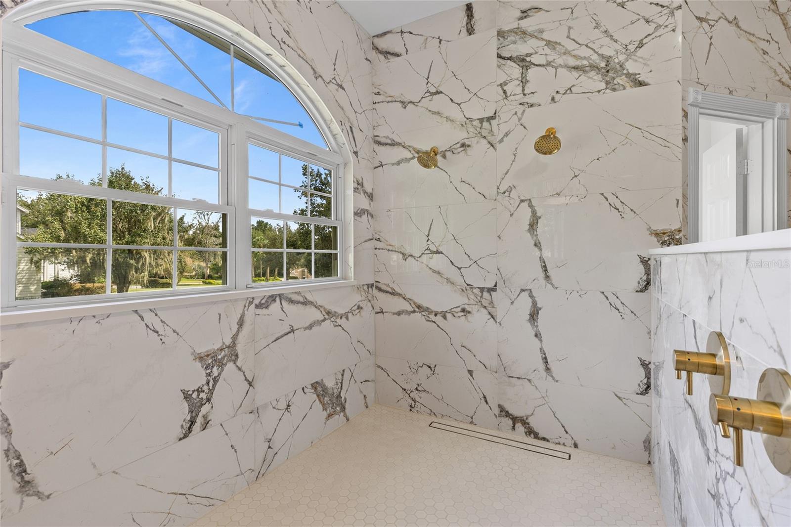 Image 33 of 60 For 6943 12th Circle