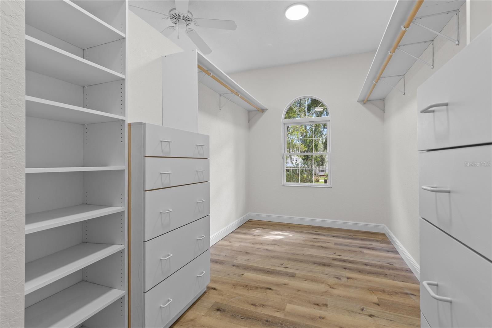 Image 36 of 60 For 6943 12th Circle