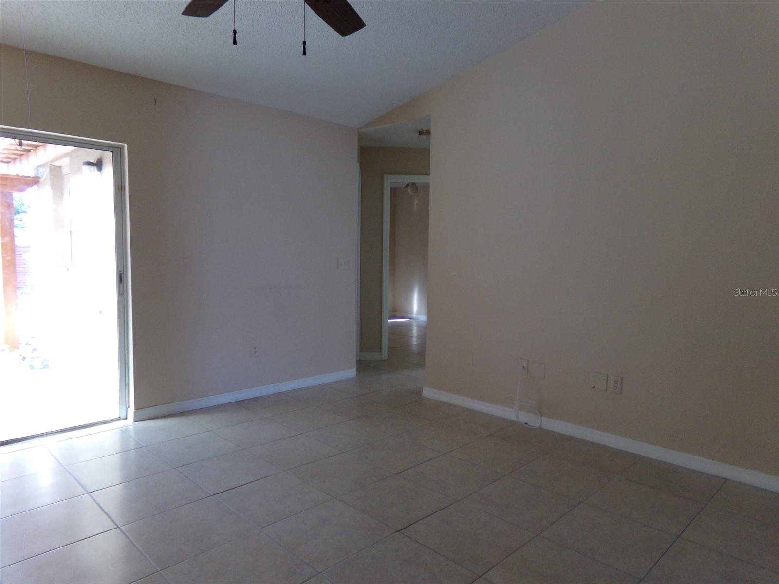 Image 14 of 31 For 1041 Kelsey Ave